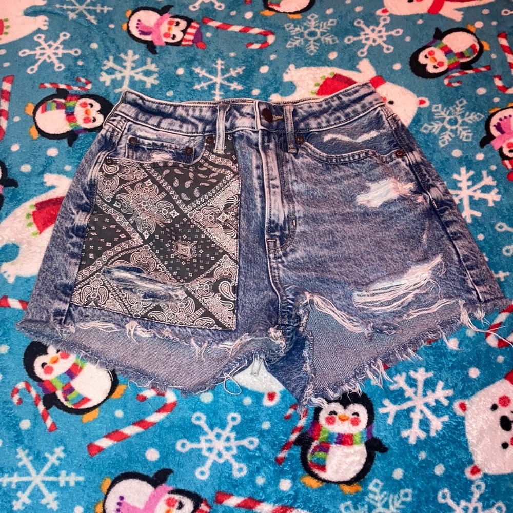 American eagle, size 2, summer shorts